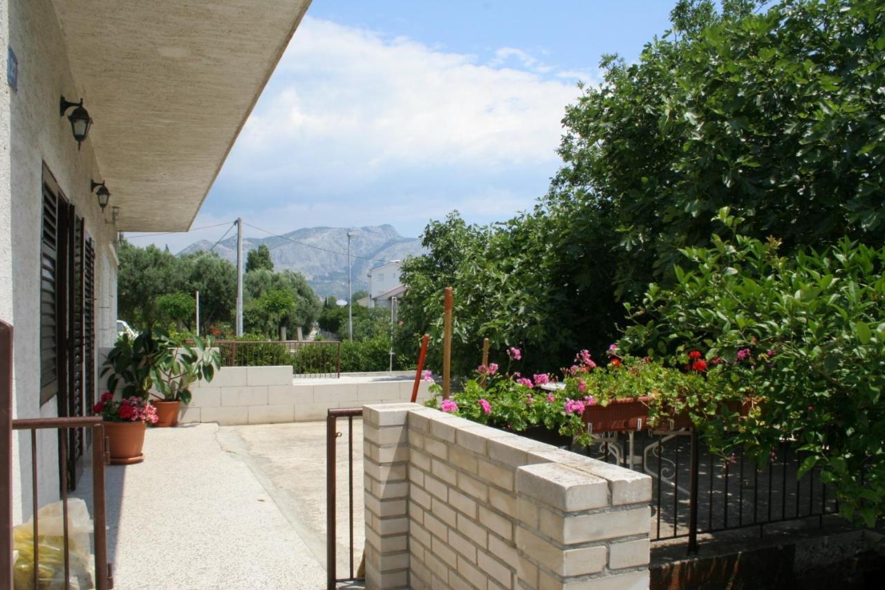 Apartments By The Sea Duce, Omis - 2731 Dugi Rat Zewnętrze zdjęcie