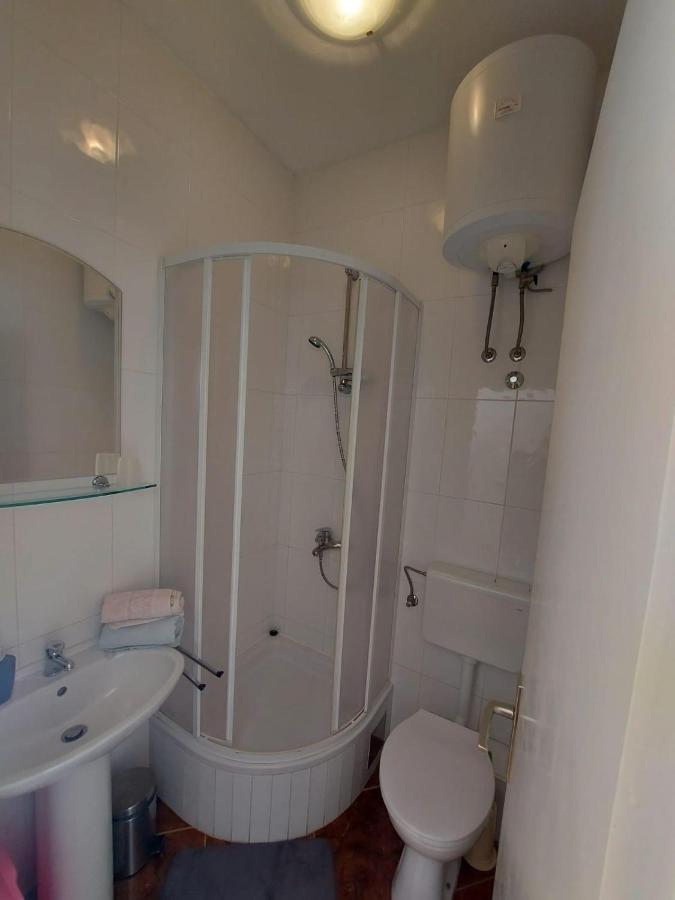 Apartments By The Sea Duce, Omis - 2731 Dugi Rat Zewnętrze zdjęcie