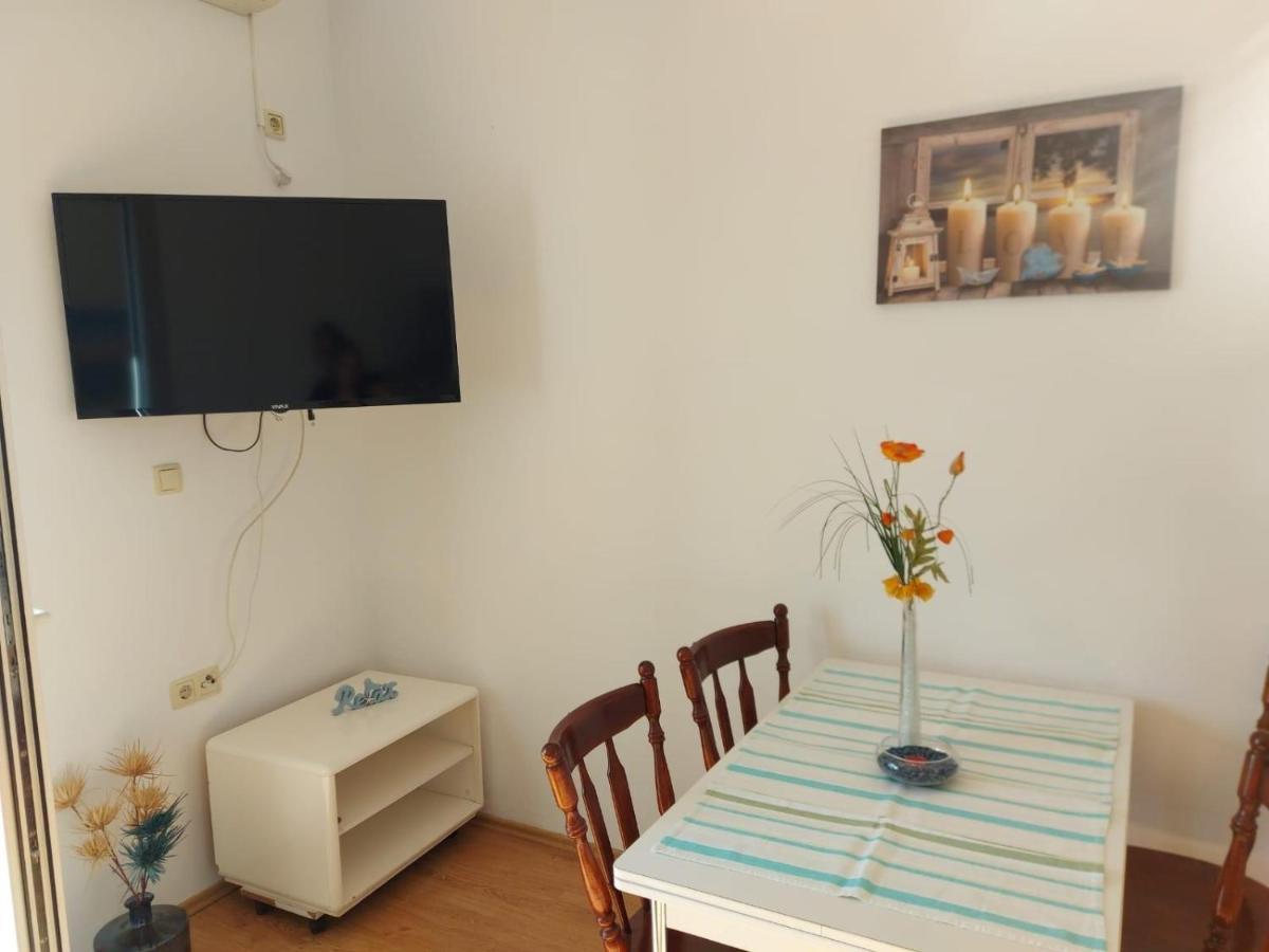 Apartments By The Sea Duce, Omis - 2731 Dugi Rat Zewnętrze zdjęcie