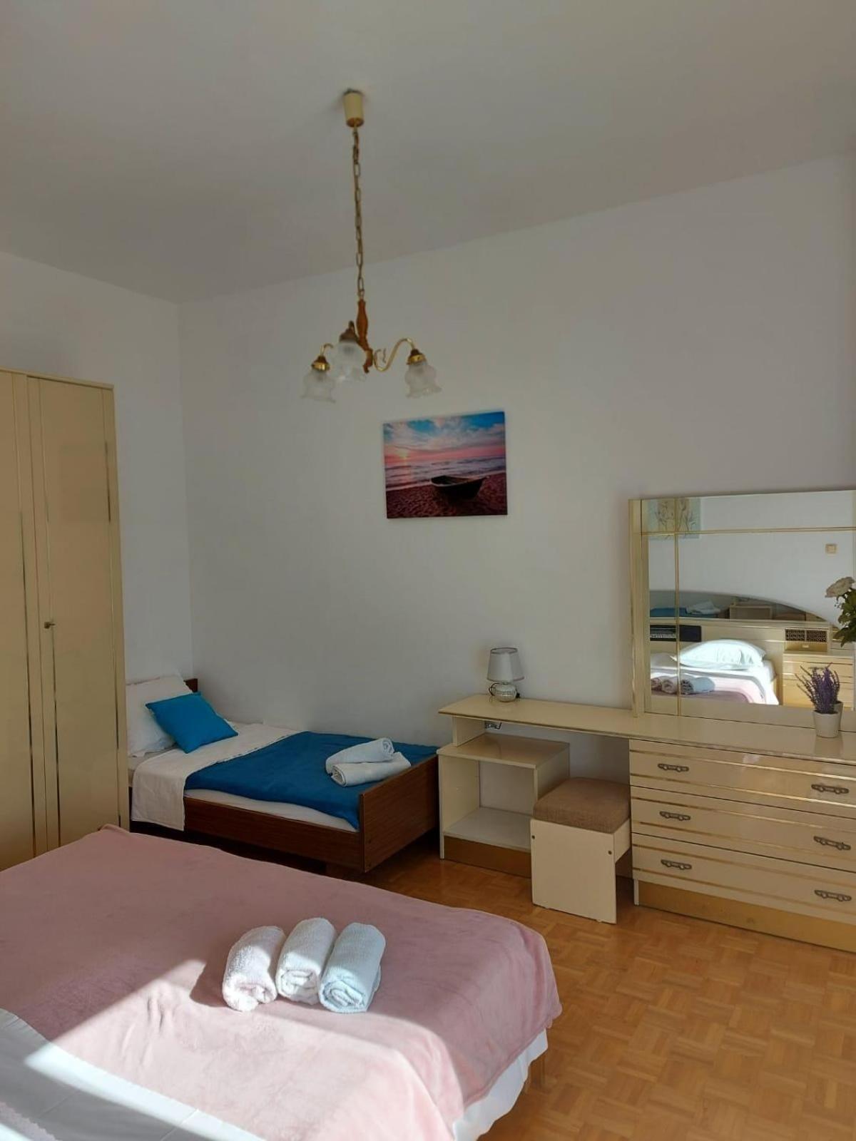 Apartments By The Sea Duce, Omis - 2731 Dugi Rat Pokój zdjęcie